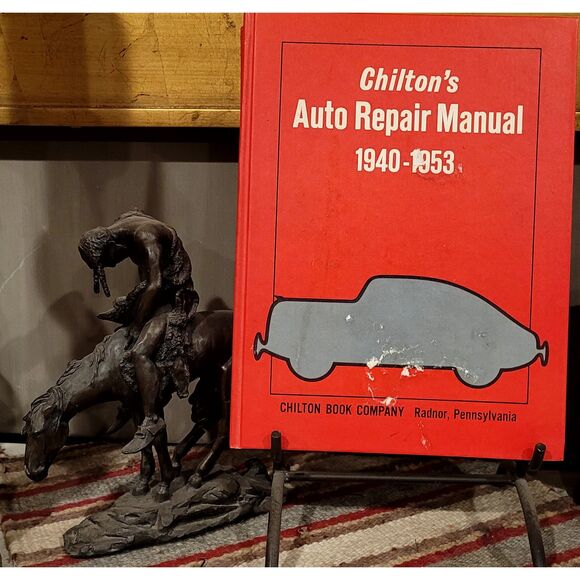Chilton's Auto Repair Manual 1940-1953 troubleshooting, repair, replacements - Picture 2 of 4